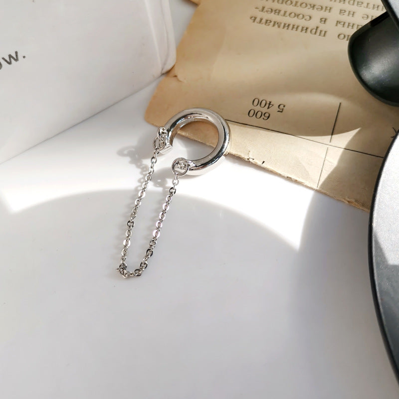Shaped Ear Clip Chain Style