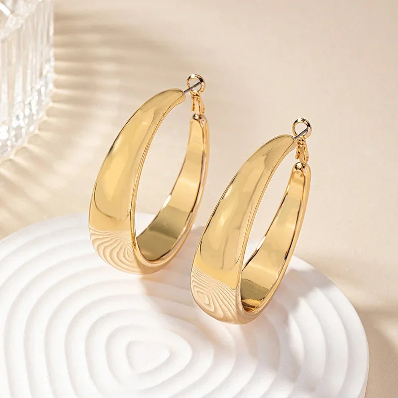 Retro Temperament Circle Earrings For Women Simple Style Holiday OL Party Gift Fashion Jewelry Ear Accessories E372