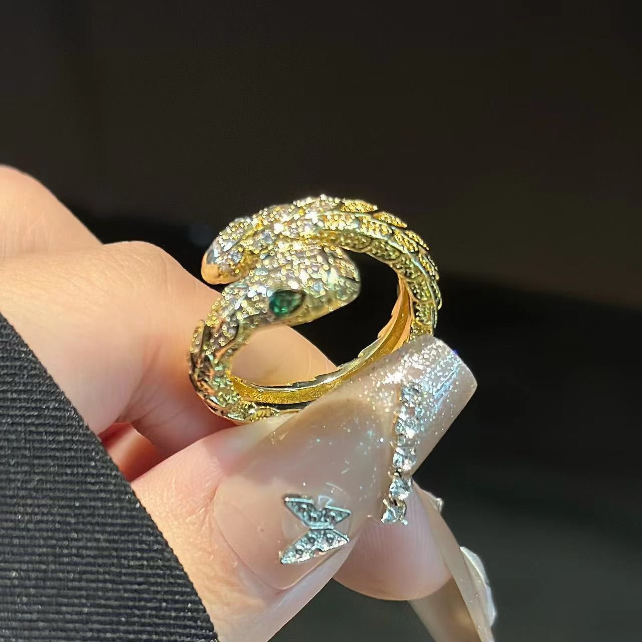 Creative and personalized geometric snake shaped ring for women with pure copper micro inlaid zircon open ring accessories